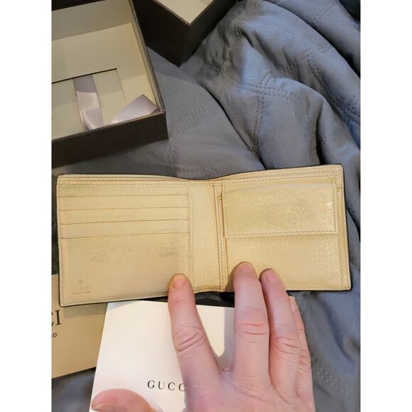GUCCI "Off the Grid" Bifold Wallet Unisex - Picture 7 of 8